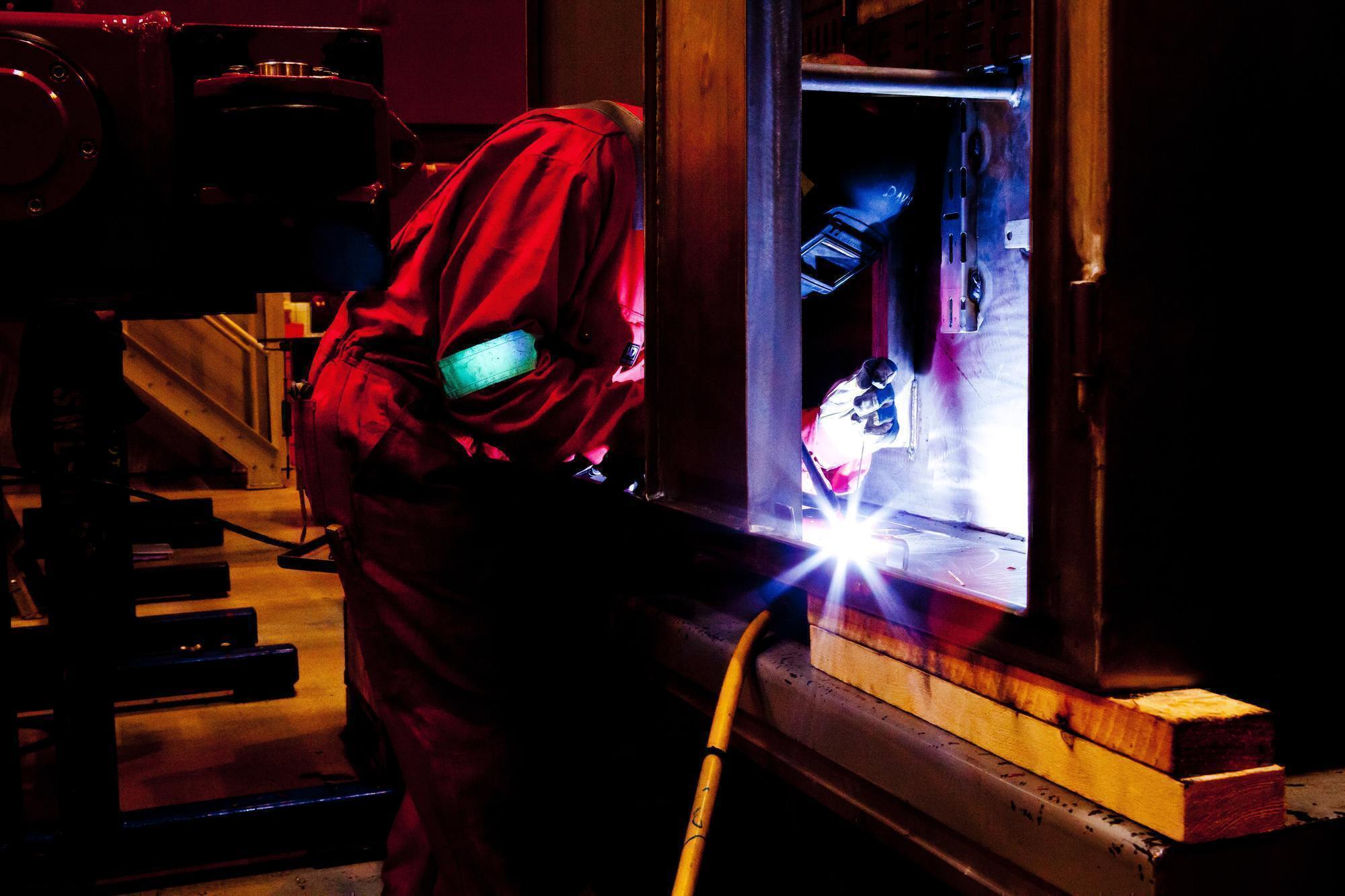 Hot Jobs for Veterans - Welder