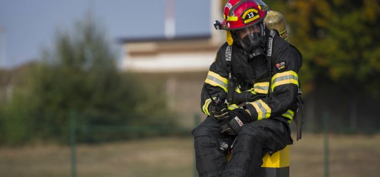 A firefighter wearing his suit