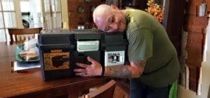 veteran-hugging-toolbox